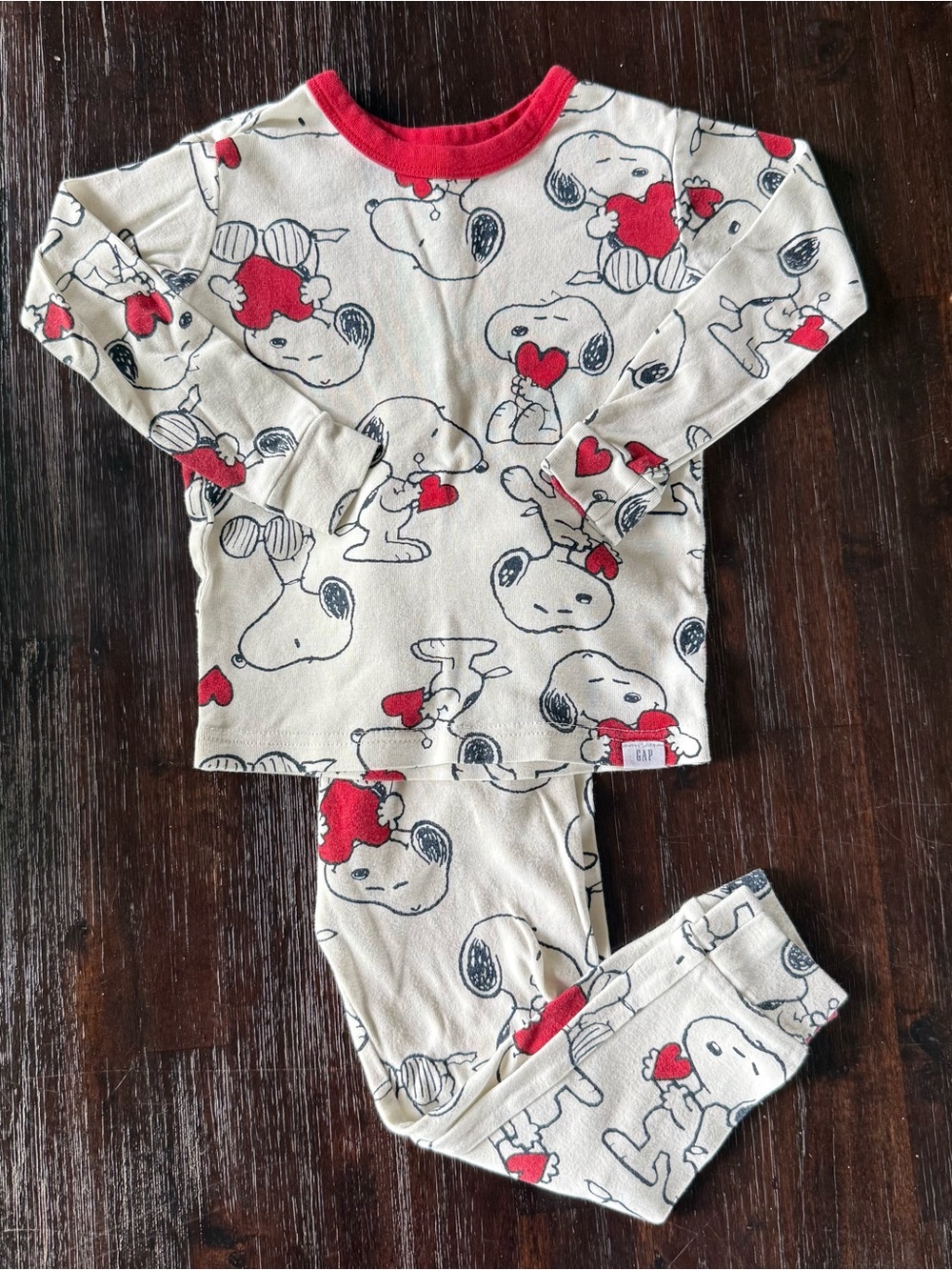 GAP Kids Cream Snoopy Heart Pajama Set with Red Trim